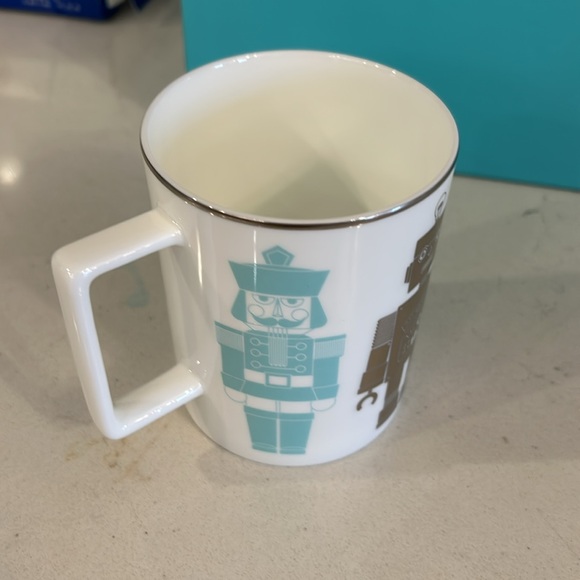 Tiffany & Co holiday robot coffee mug - Picture 5 of 6